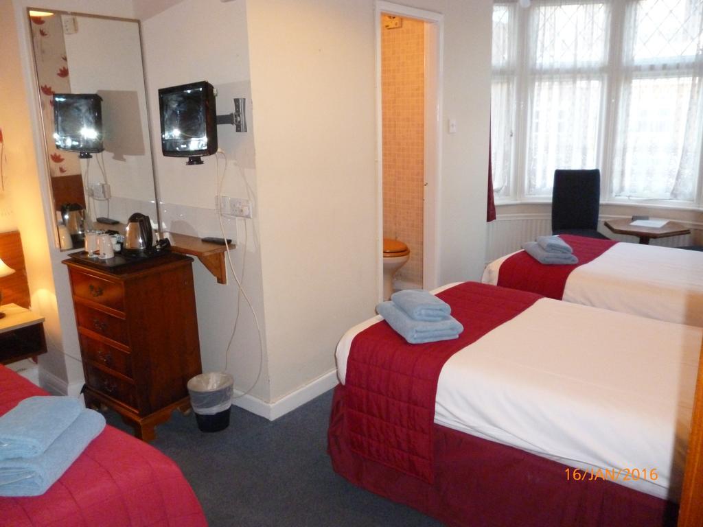 Grange Lodge Hotel - B&B Λονδίνο Δωμάτιο φωτογραφία