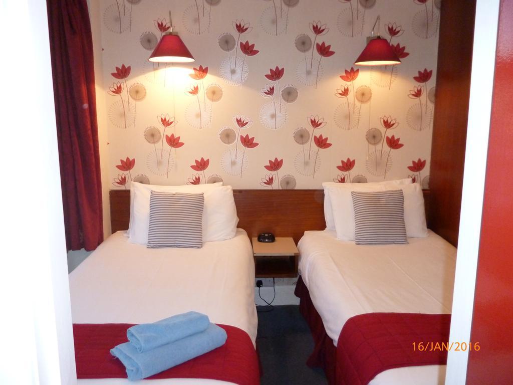 Grange Lodge Hotel - B&B Λονδίνο Δωμάτιο φωτογραφία