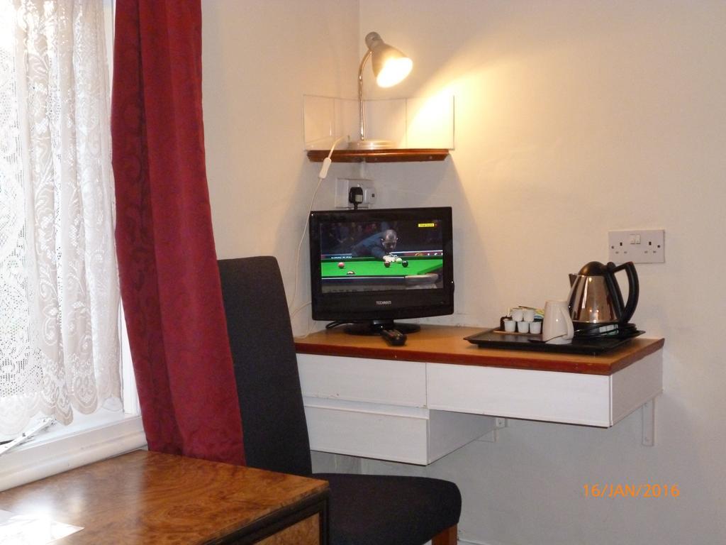 Grange Lodge Hotel - B&B Λονδίνο Δωμάτιο φωτογραφία