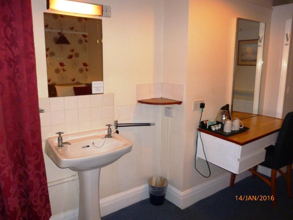 Grange Lodge Hotel - B&B Λονδίνο Δωμάτιο φωτογραφία